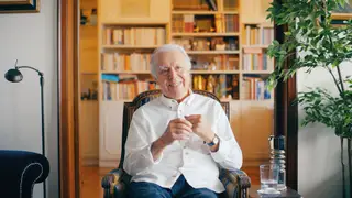 A caminho dos 80 anos, Carlos do Carmo é entrevistado pelo jornalista Nuno Galopim