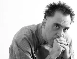 O músico e poeta Arnaldo Antunes falará sobre o compromisso social e político do artista