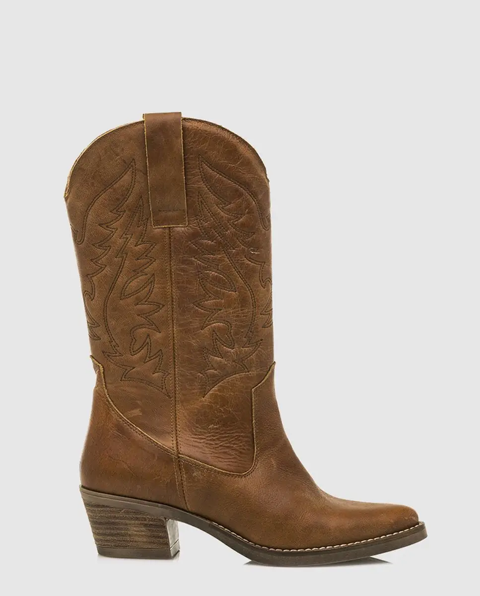 Com cano bordado, Mustang, €89,99