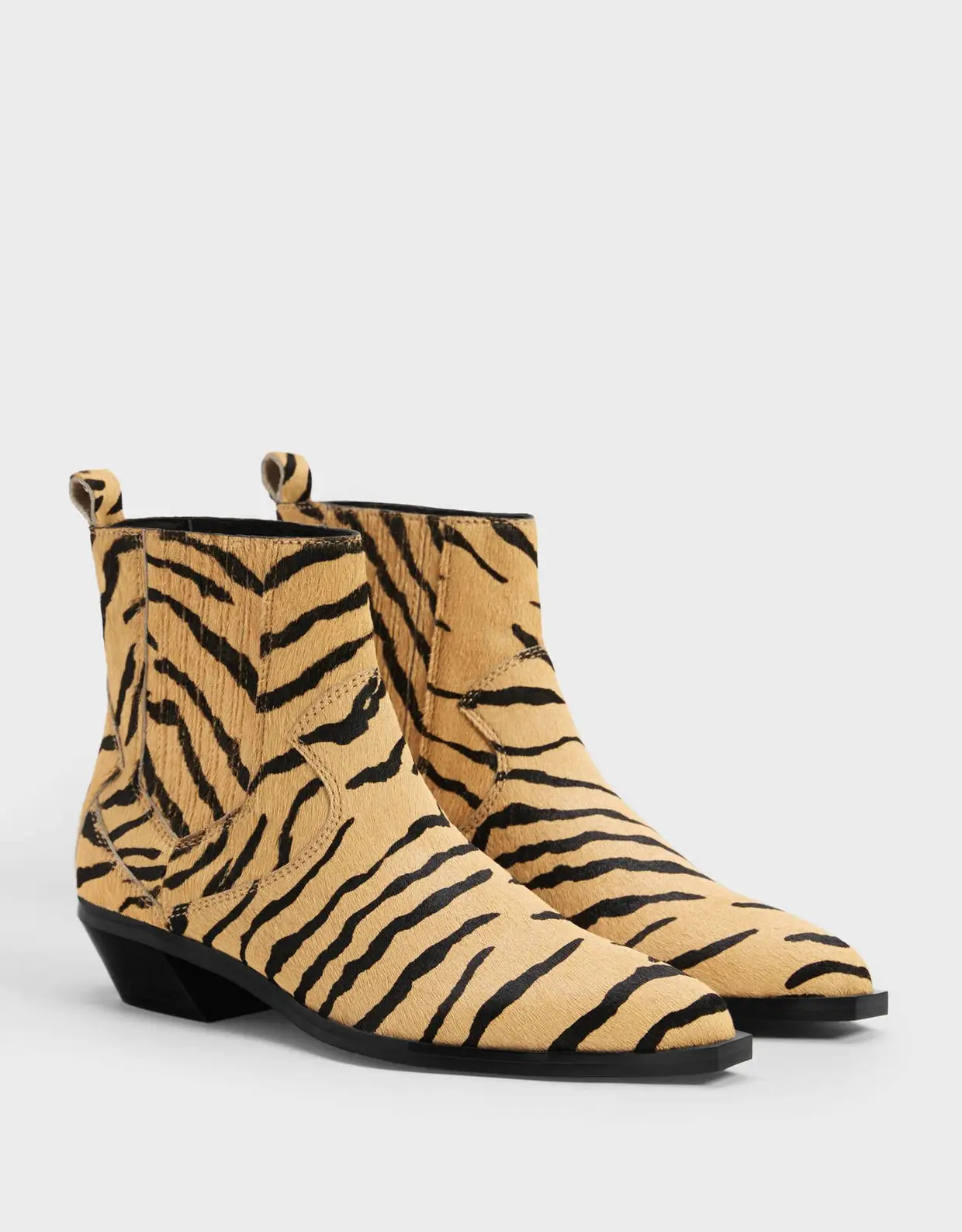 Com estampado animal, Bershka, €69,99
