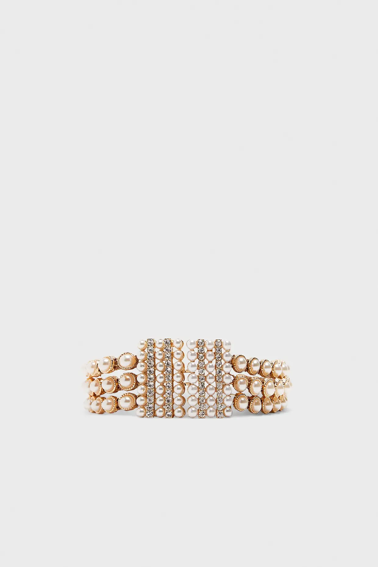 Com pérolas, Zara, €19,95