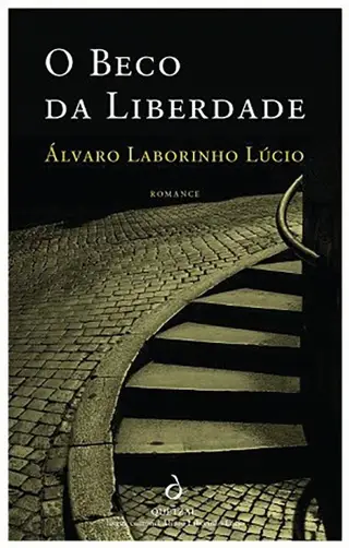 O Beco da Liberdade (Quetzal, 240 págs., €16,60) é a terceira ficção de Álvaro Laborinho Lúcio, que também tem publicado obras na área do Direito. Nos dois casos, sempre com o foco na Justiça e no País