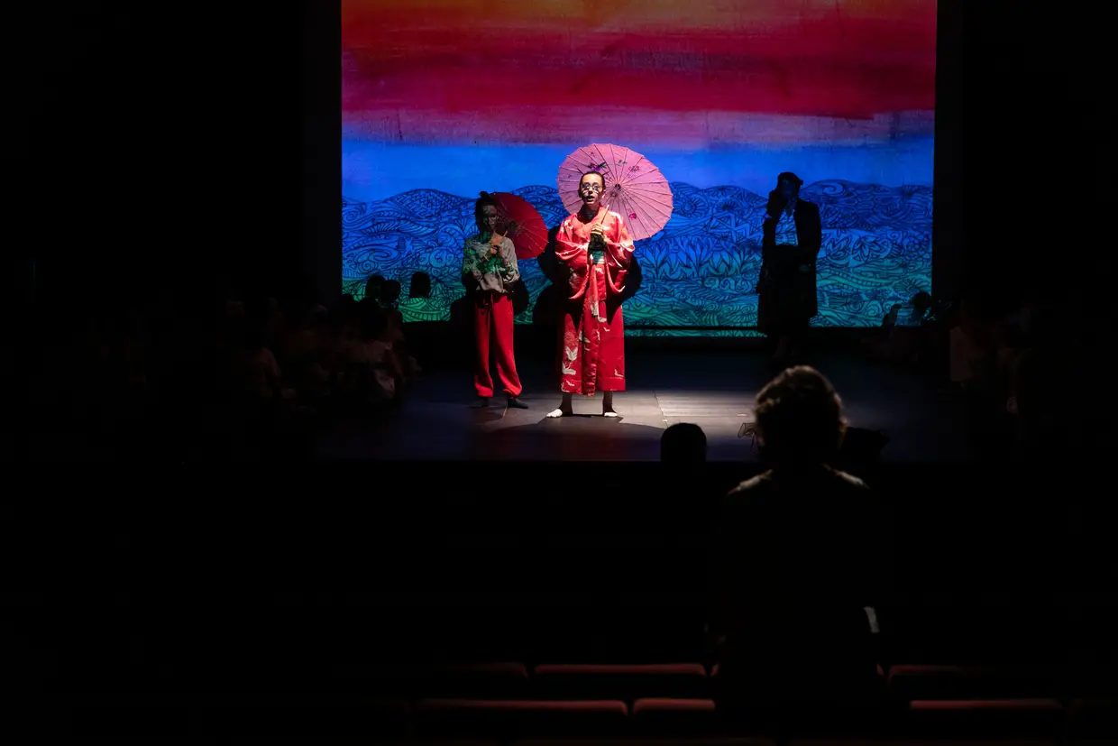 Maria Rita Simões interpreta a princesa da China, de quem Marco Polo se tornou amigo. «No dia a dia, não tenho nada de princesa», confessa, a rir-se, a jovem cantora