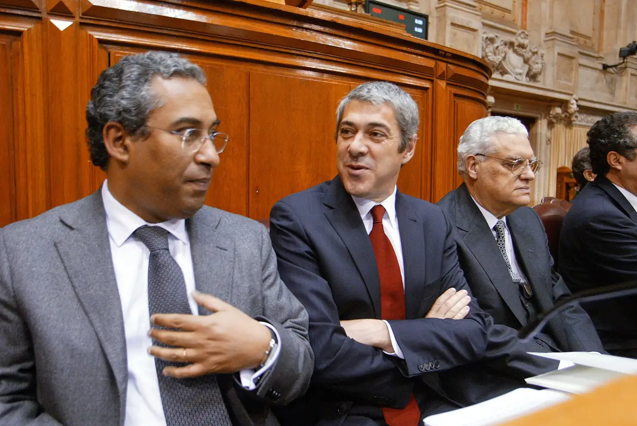 QUando aceitou integrar um governo socialista, ao lado de António Costa e José Sócrates, então primeiro-ministro