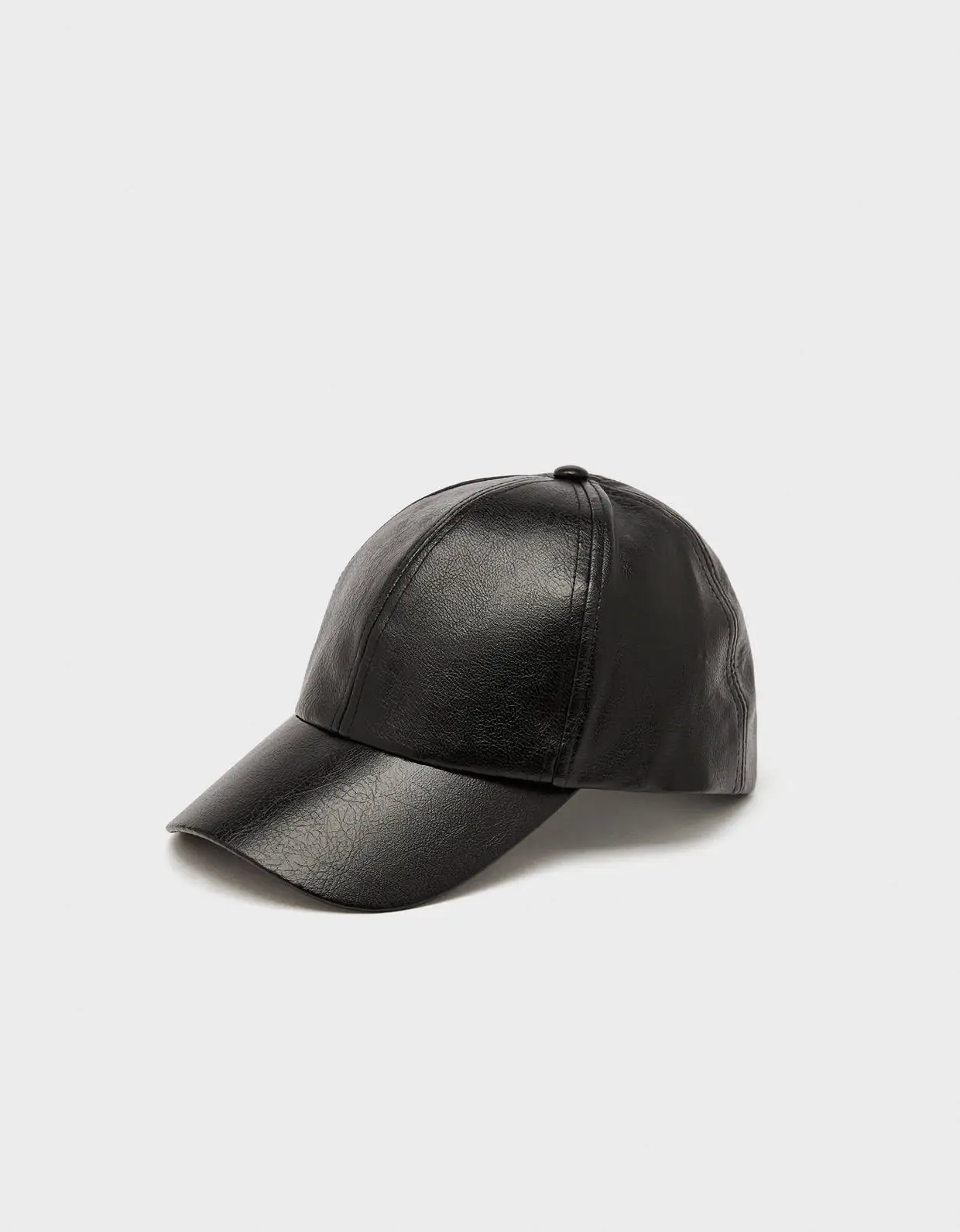 Boné, Bershka, €9,99