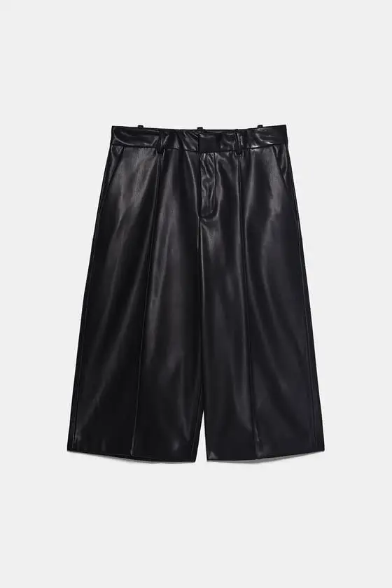 Calções bermuda, Zara, €25,95