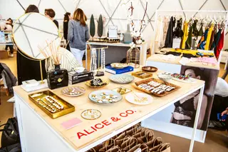 A loja pop-up da ModaLisboa vai estar aberta ao público a partir desta sexta, 11, e até domingo, 13. Ao todo, marcam presença 21 marcas nacionais