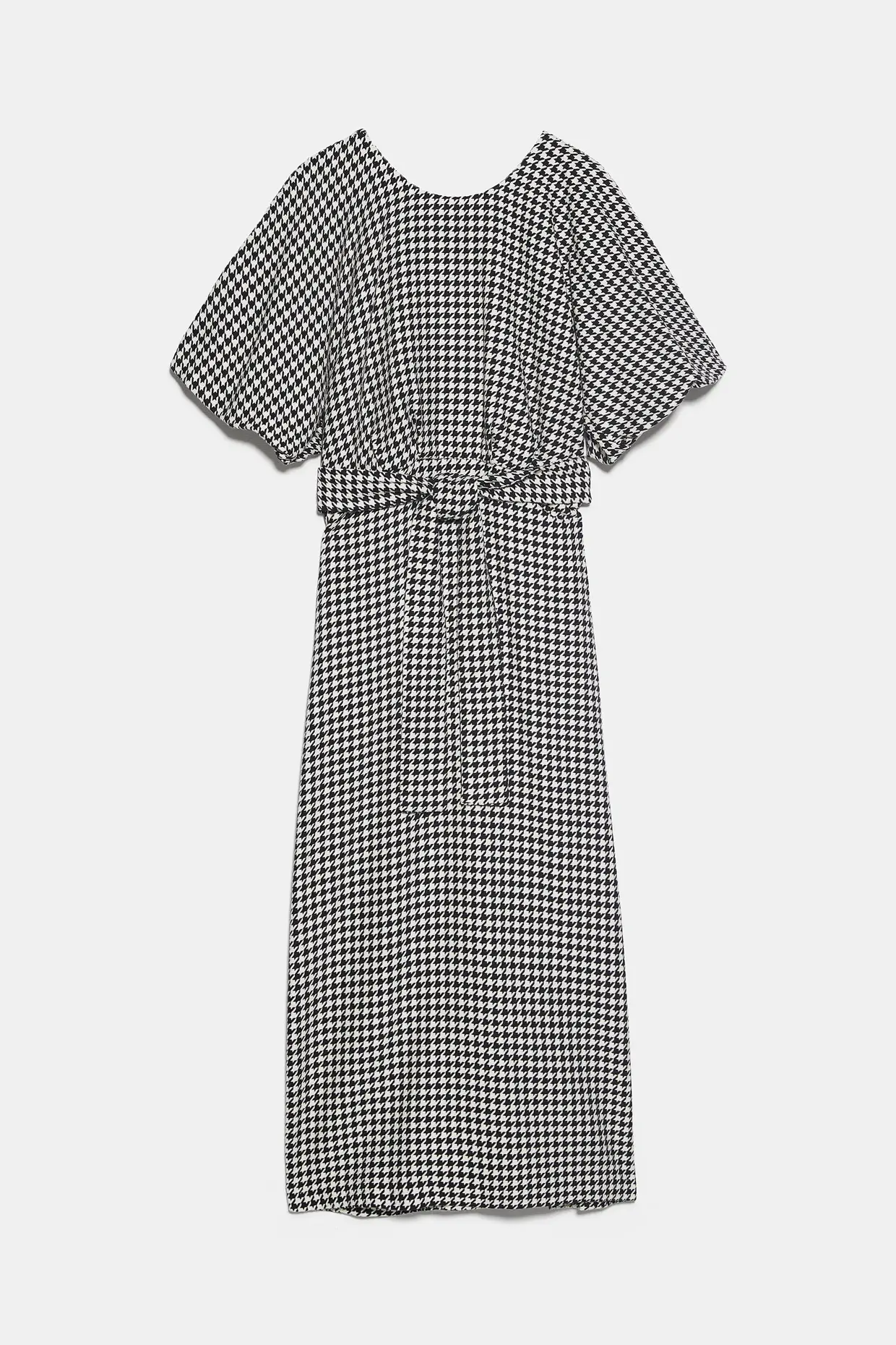 Vestido com cinto, Zara, €49,95