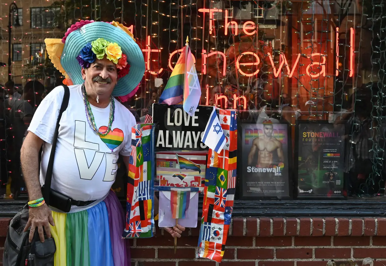 Nas comemorações dos 50 anos de Stonewall, em Nova Iorque, nos EUA, em junho