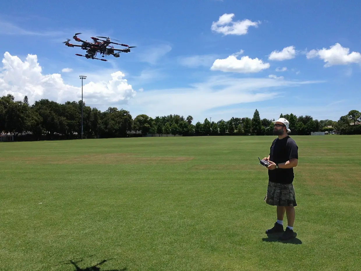 E há também que a use só para brincar com o seu drone