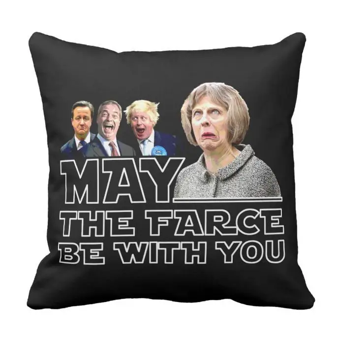"May the force...". Não, a força não esteve com Theresa May
