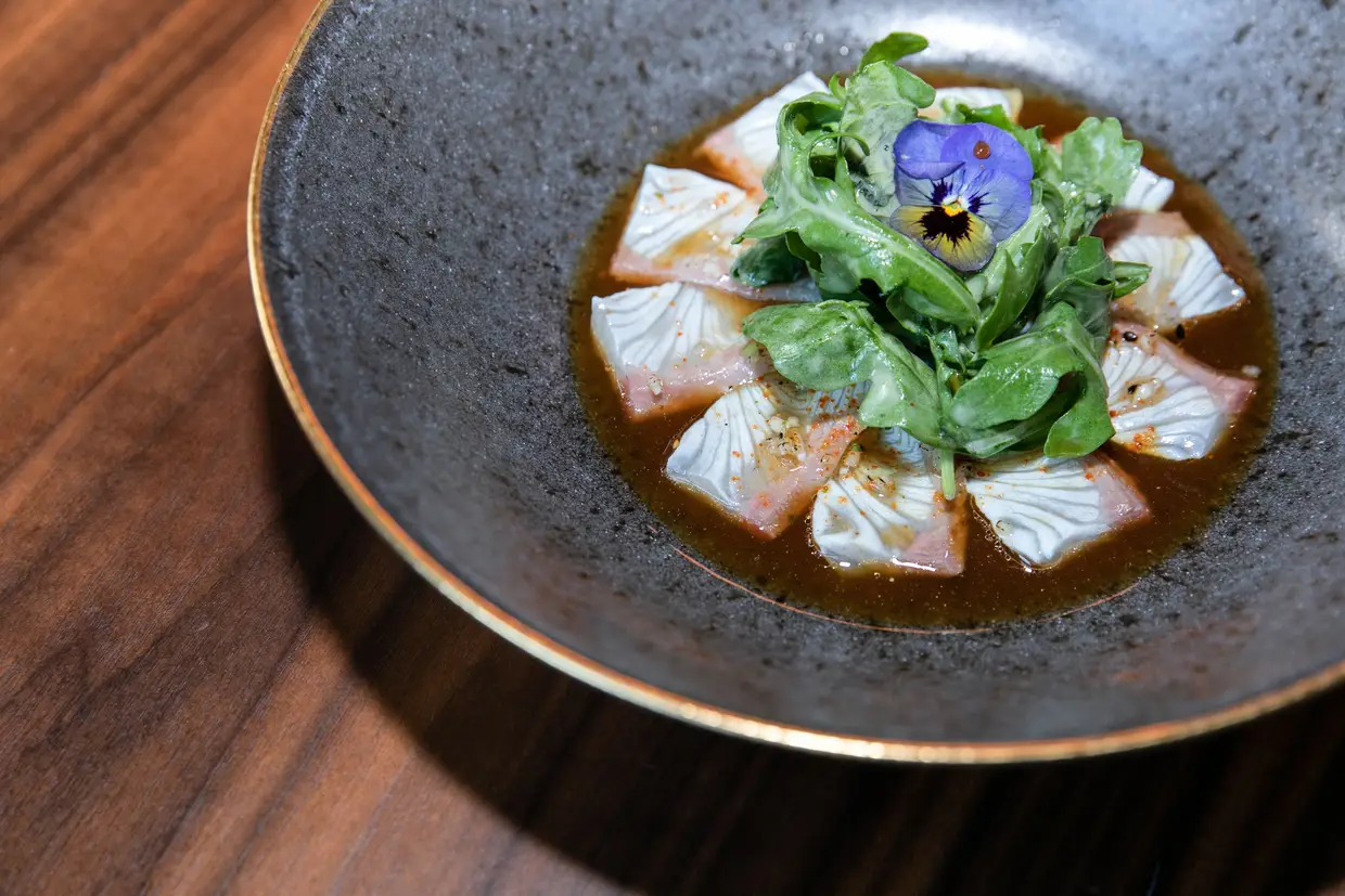 Carpaccio de peixe branco