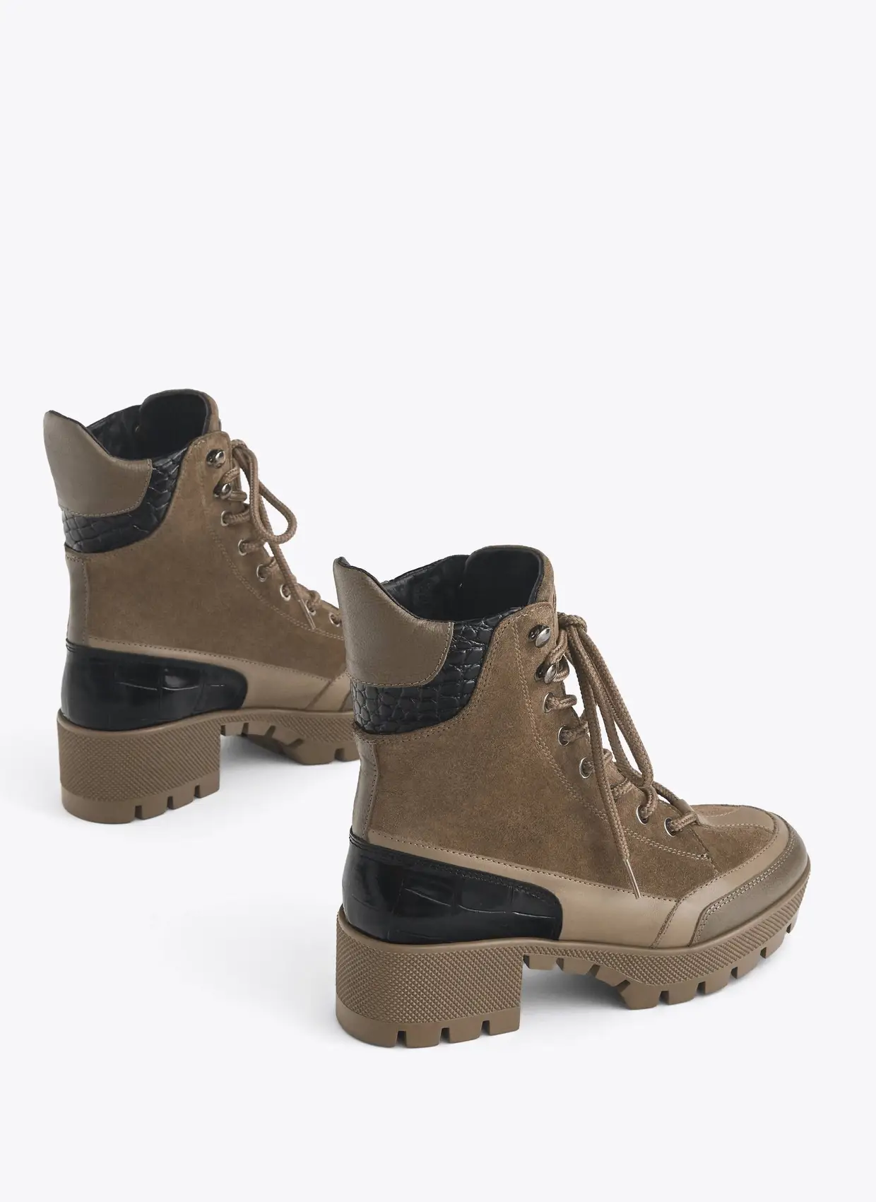 Botins combinado de pele, Uterqüe, €129