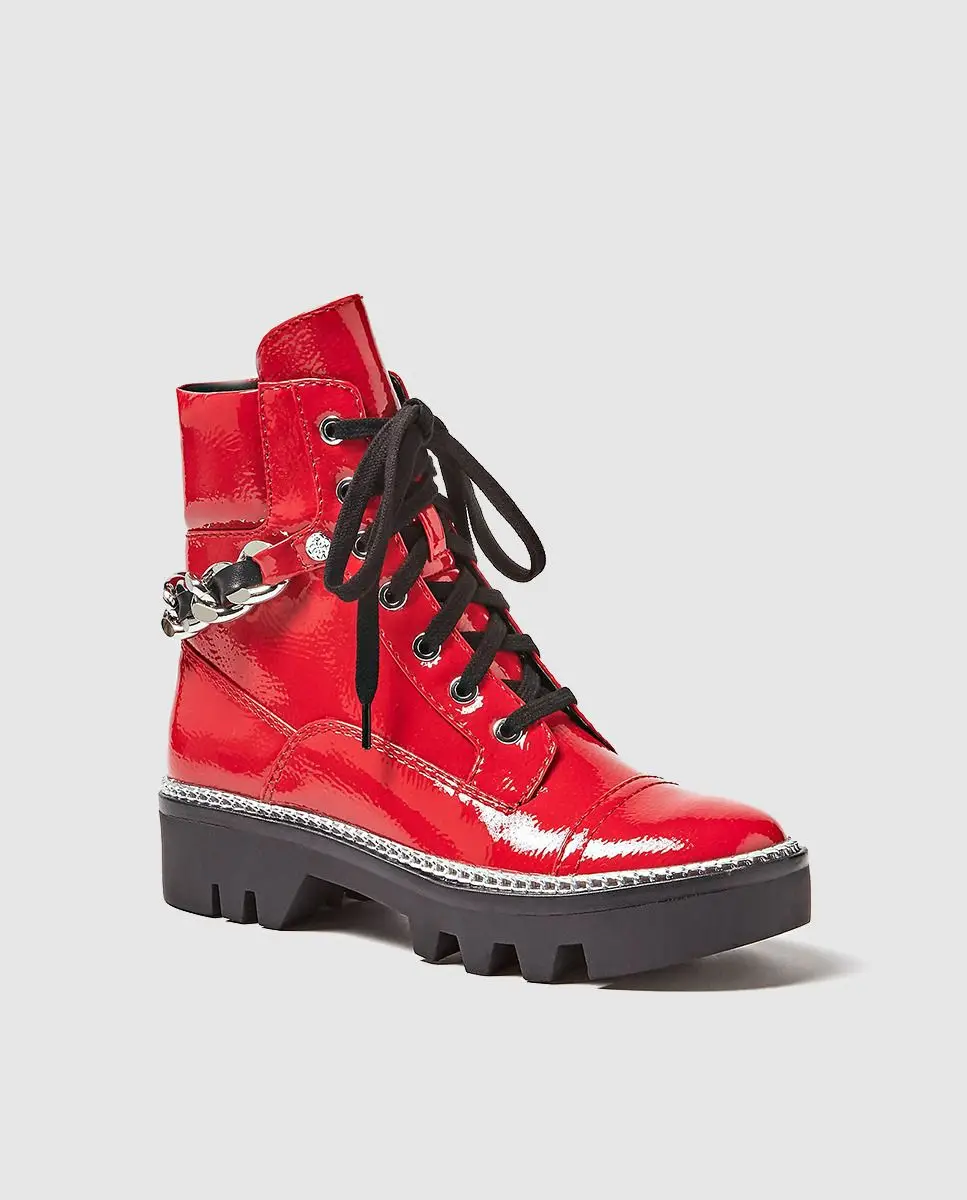 Botins em verniz com corrente, Guess, €149