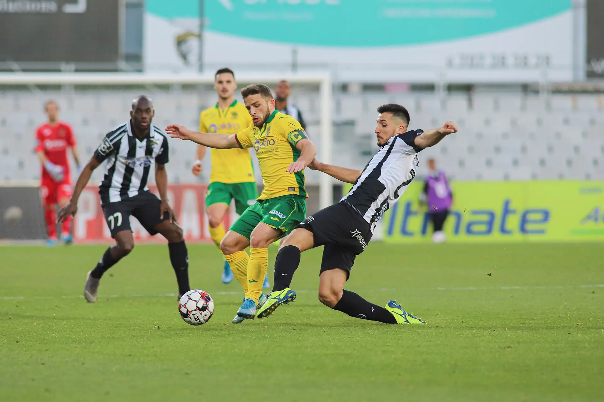 FC Paços de Ferreira traz ponto precioso de Portimão - A ...