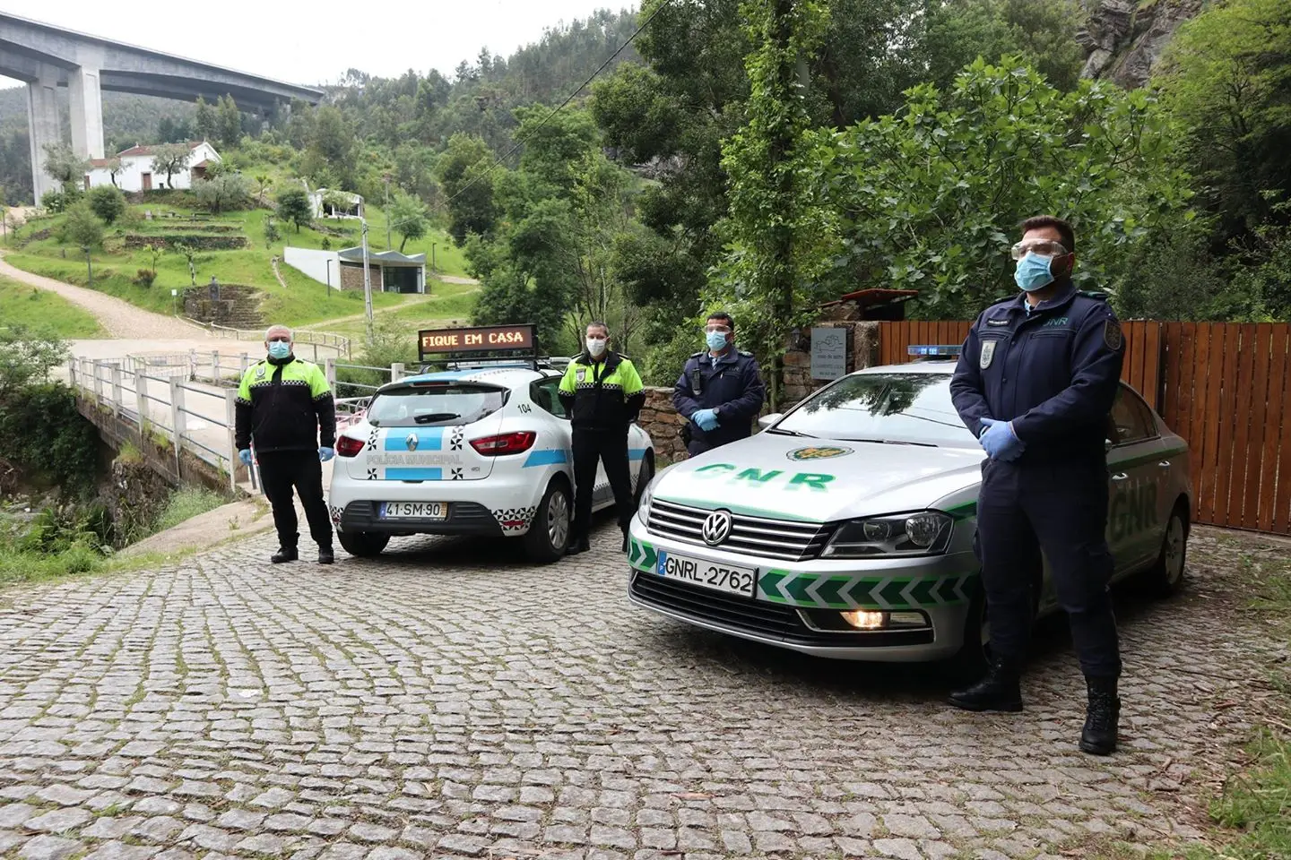 Paredes Policia Municipal E Gnr Realizaram Acao De Fiscalizacao E Sensibilizacao Em Aguiar De Sousa A Verdade