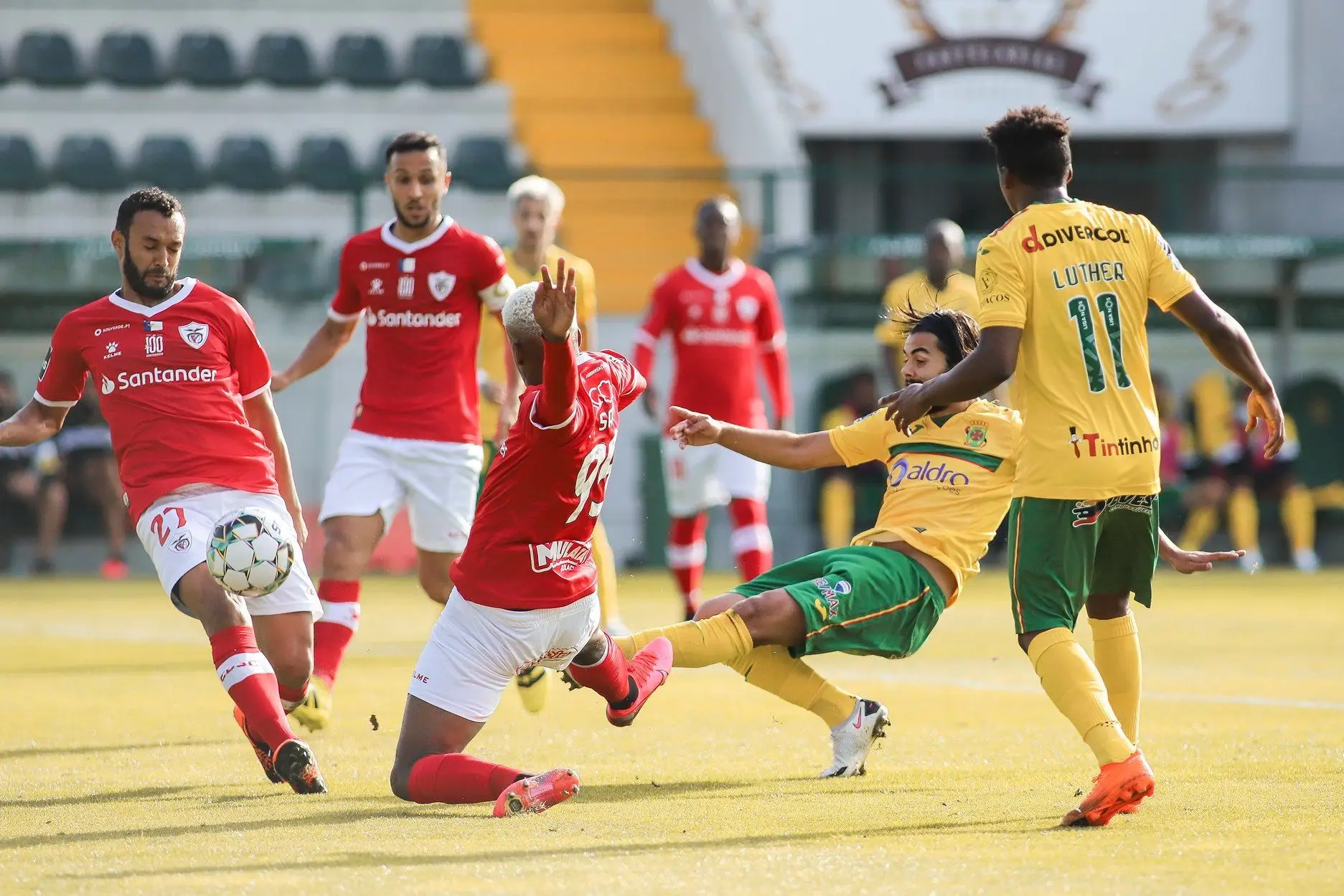 FC Paços de Ferreira soma primeiro triunfo em 2020/21 - A ...