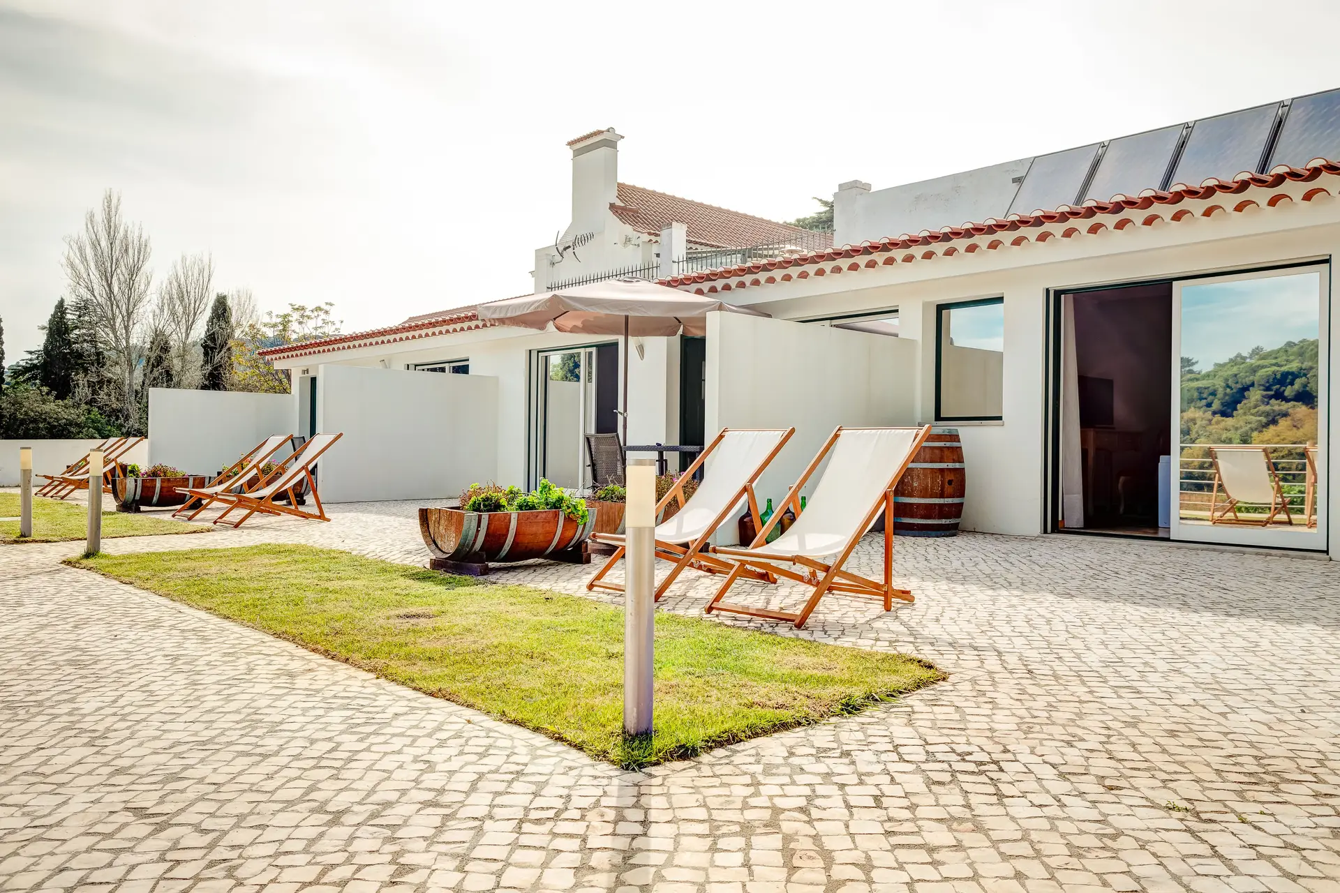 Ainda cheira a férias: 10 hotéis a uma hora de Lisboa