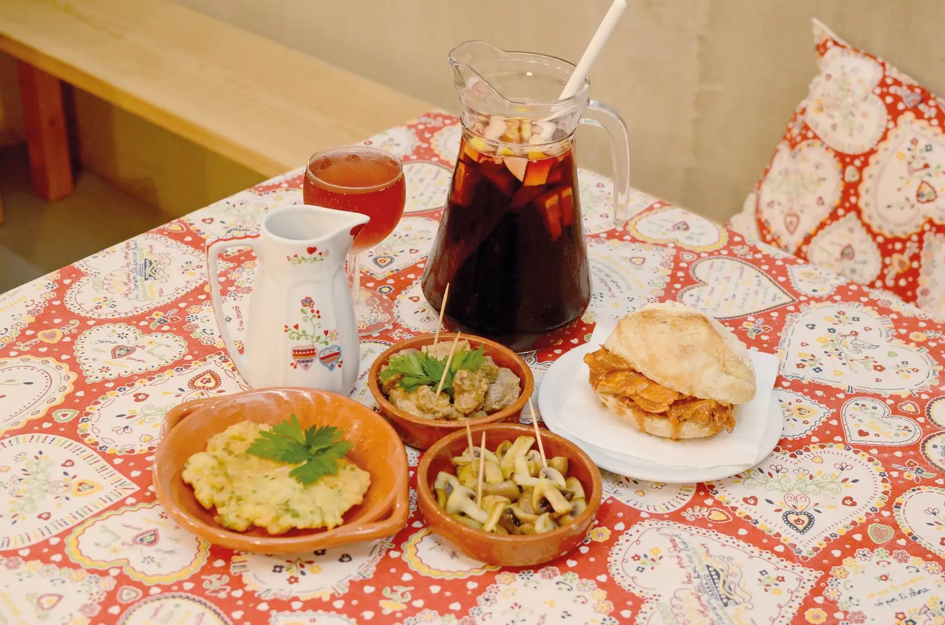 Tascas e Petiscos: Quando o nome é meio caminho andado