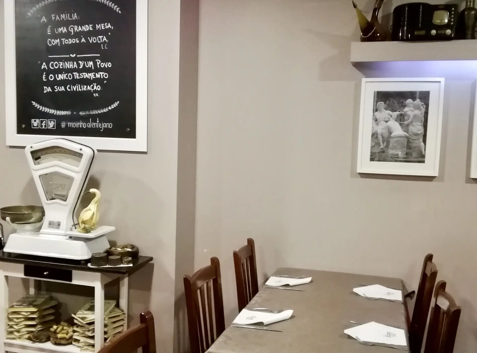 Moinho Alentejano: uma grande mesa com todos em volta