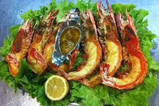 Peixe e marisco para comer a ver o mar