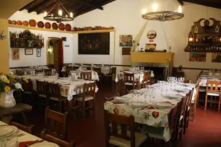 Quem vai a Serpa, Molhó Bico!