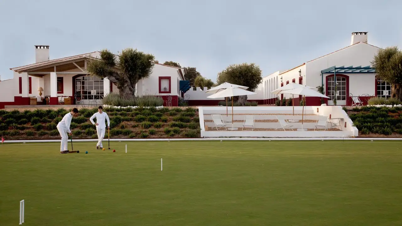 Alentejo: Conheça o único hotel em Portugal onde pode jogar croquet!