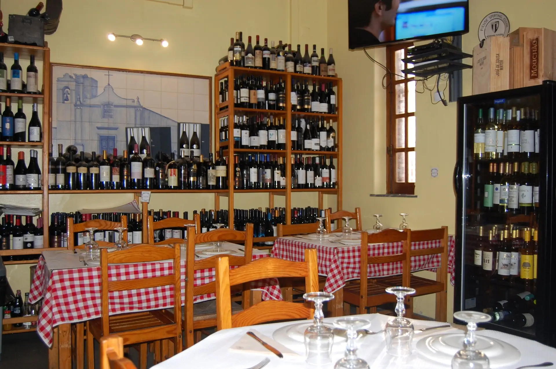 O Adro, onde a cozinha caseira e os vinhos alentejanos são benditos