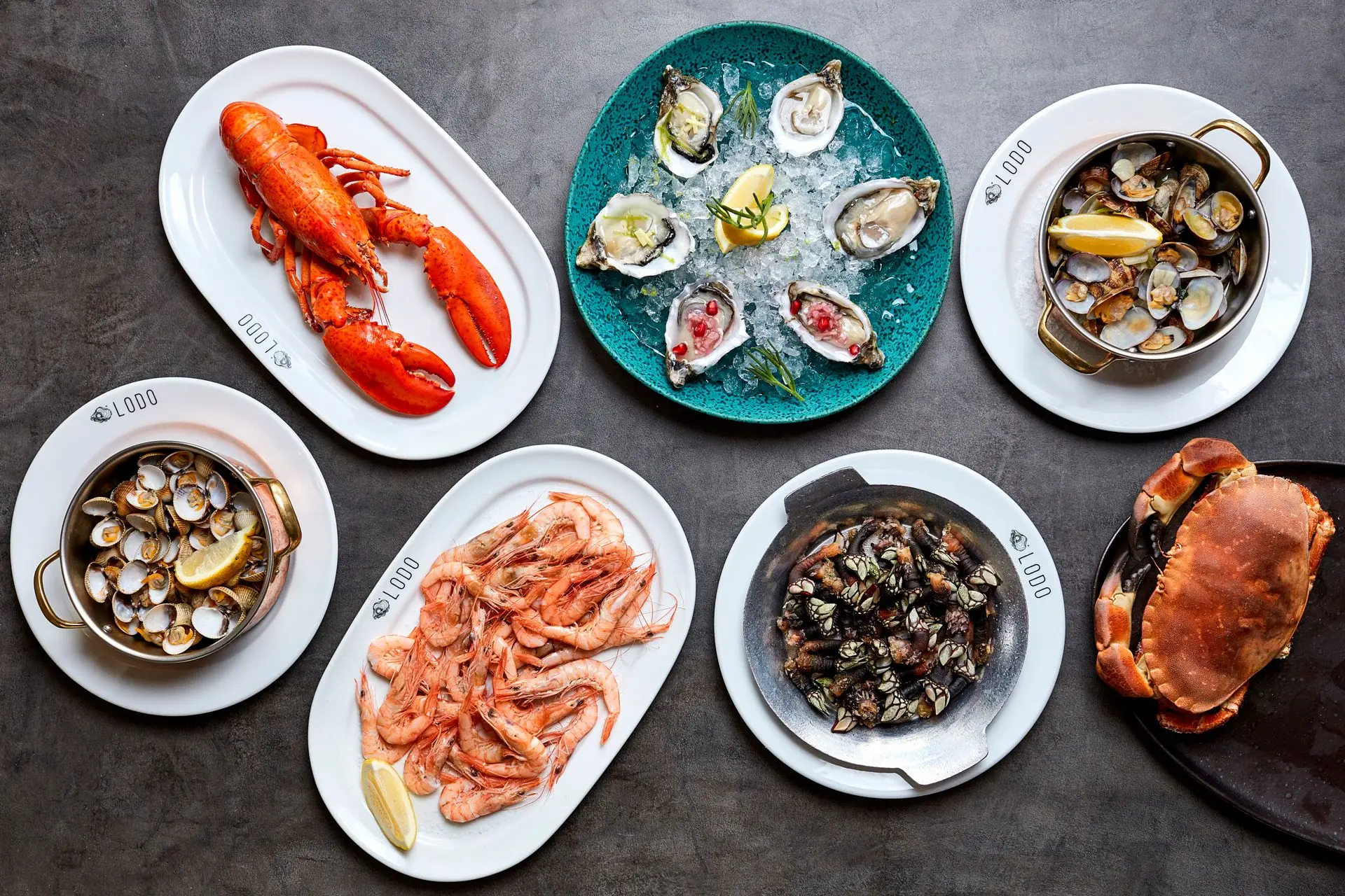 Há uma nova marisqueira em Faro que gosta de estar no Lodo!