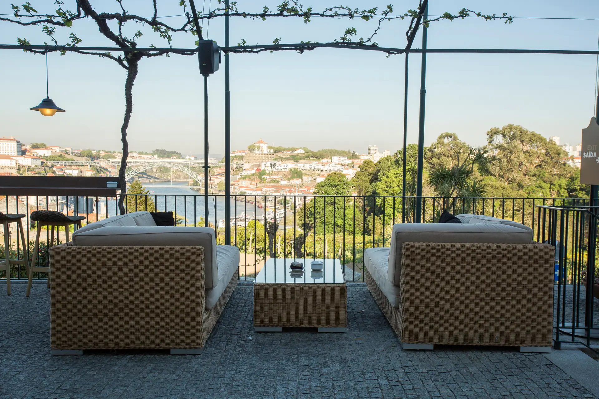 VINUM Restaurant and Wine Bar: “Summertime, and the livin’ is easy”