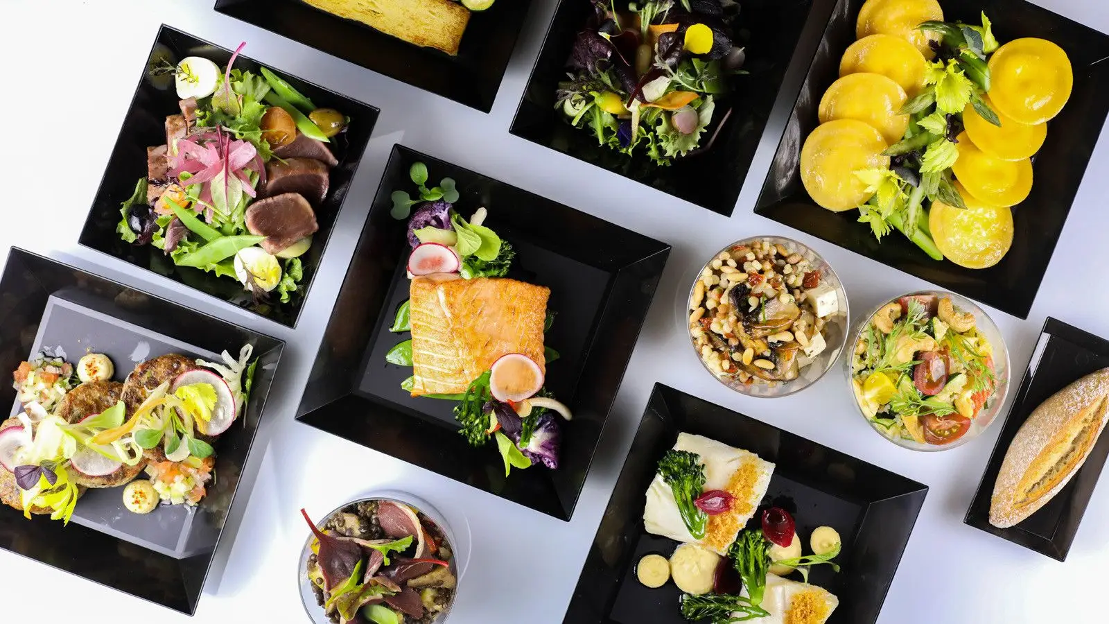 Fechado em casa? Conheça oito restaurantes que entregam ao domicílio