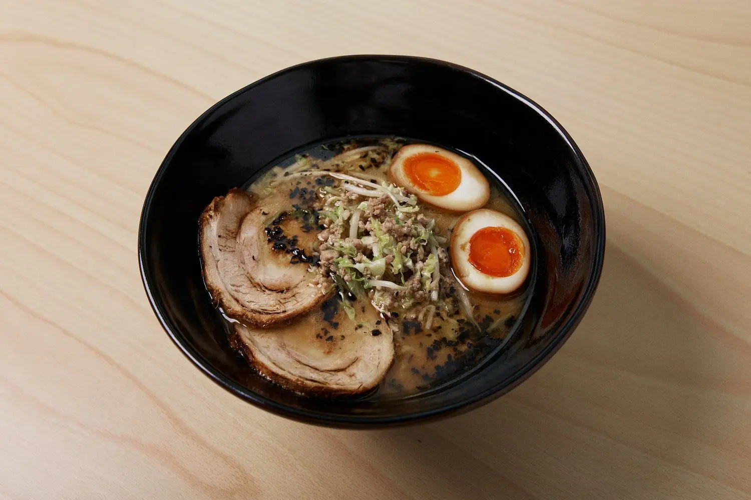 Ramen: 6 locais para aconchegar corpo e alma com uma taça de caldo bem recheada