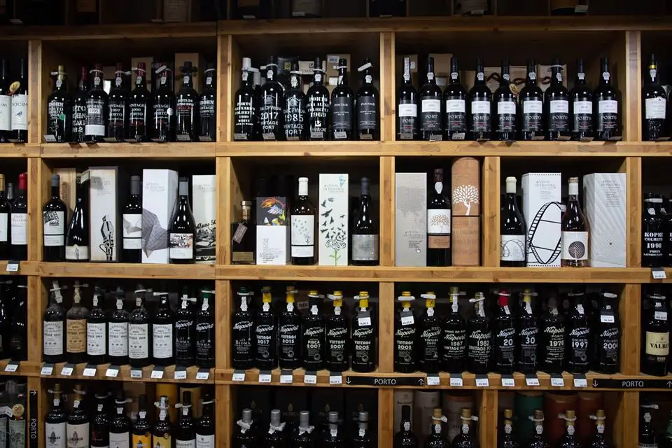 Os melhores vinhos online: escolher, encomendar e receber em casa