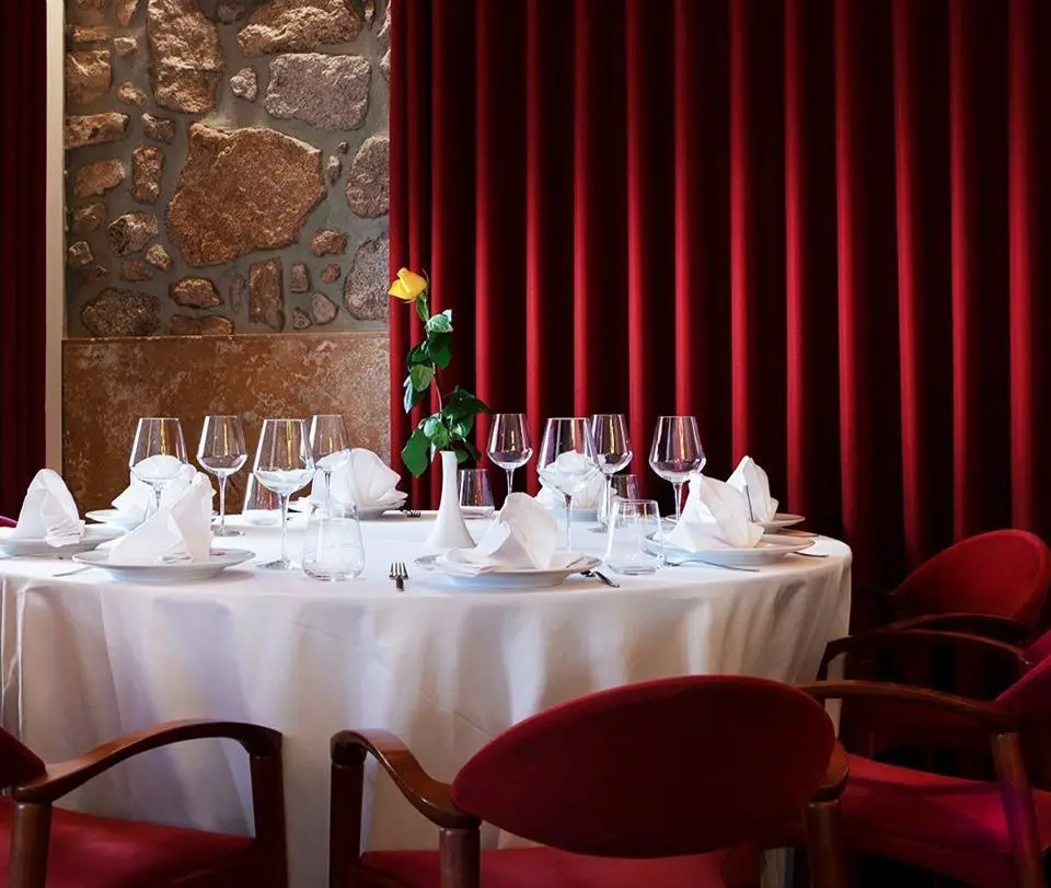 Regressar ao restaurante: Sete espaços no Porto para visitar a partir de hoje