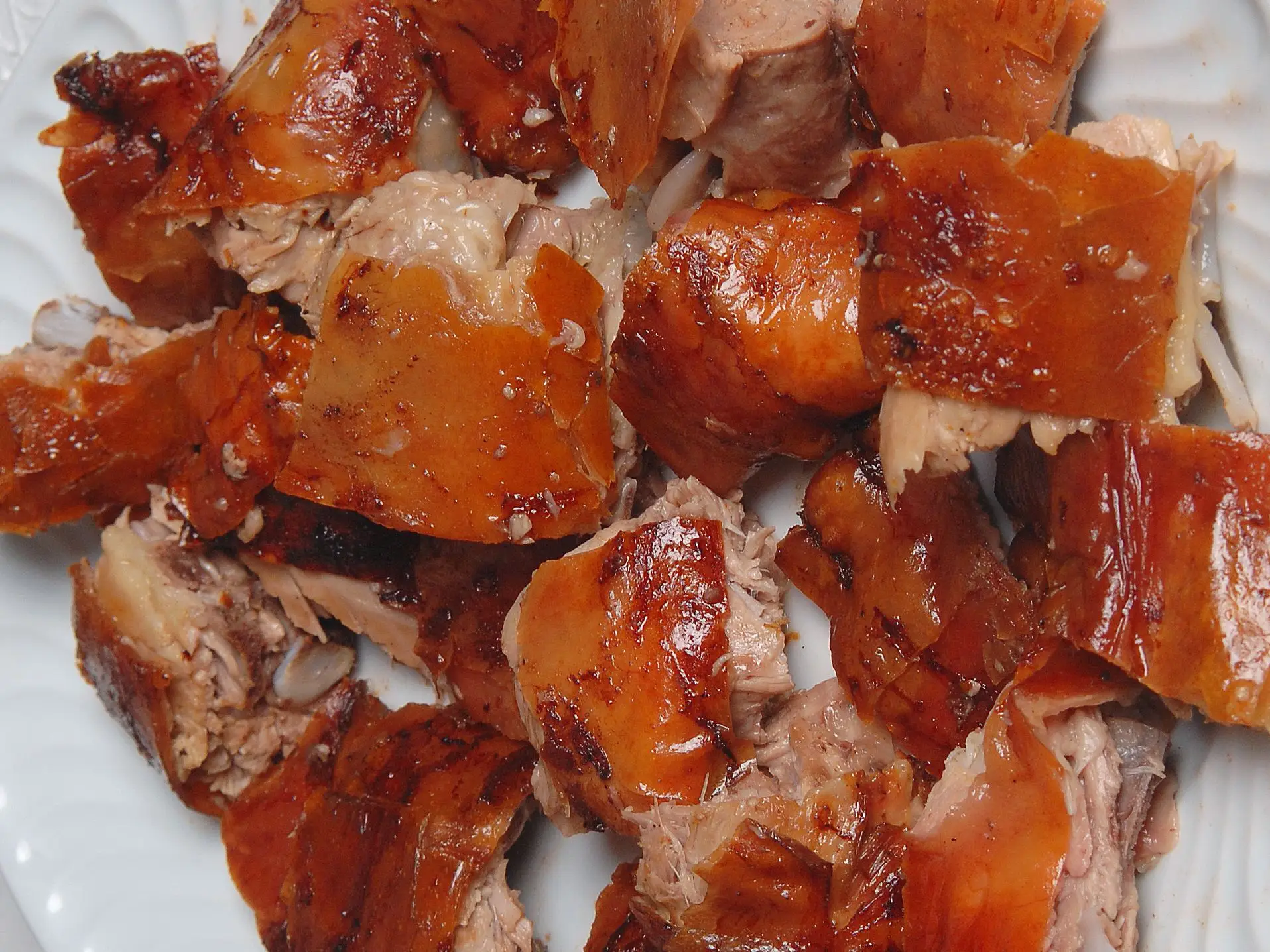 A Cozinha Sr. Lisboa encantou-se com o leitão da Bairrada: à mesa ou em take-away