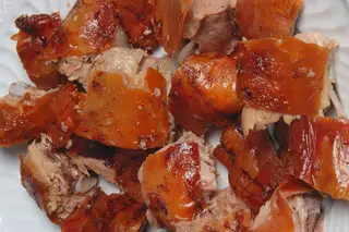 A Cozinha Sr. Lisboa encantou-se com o leitão da Bairrada: à mesa ou em take-away