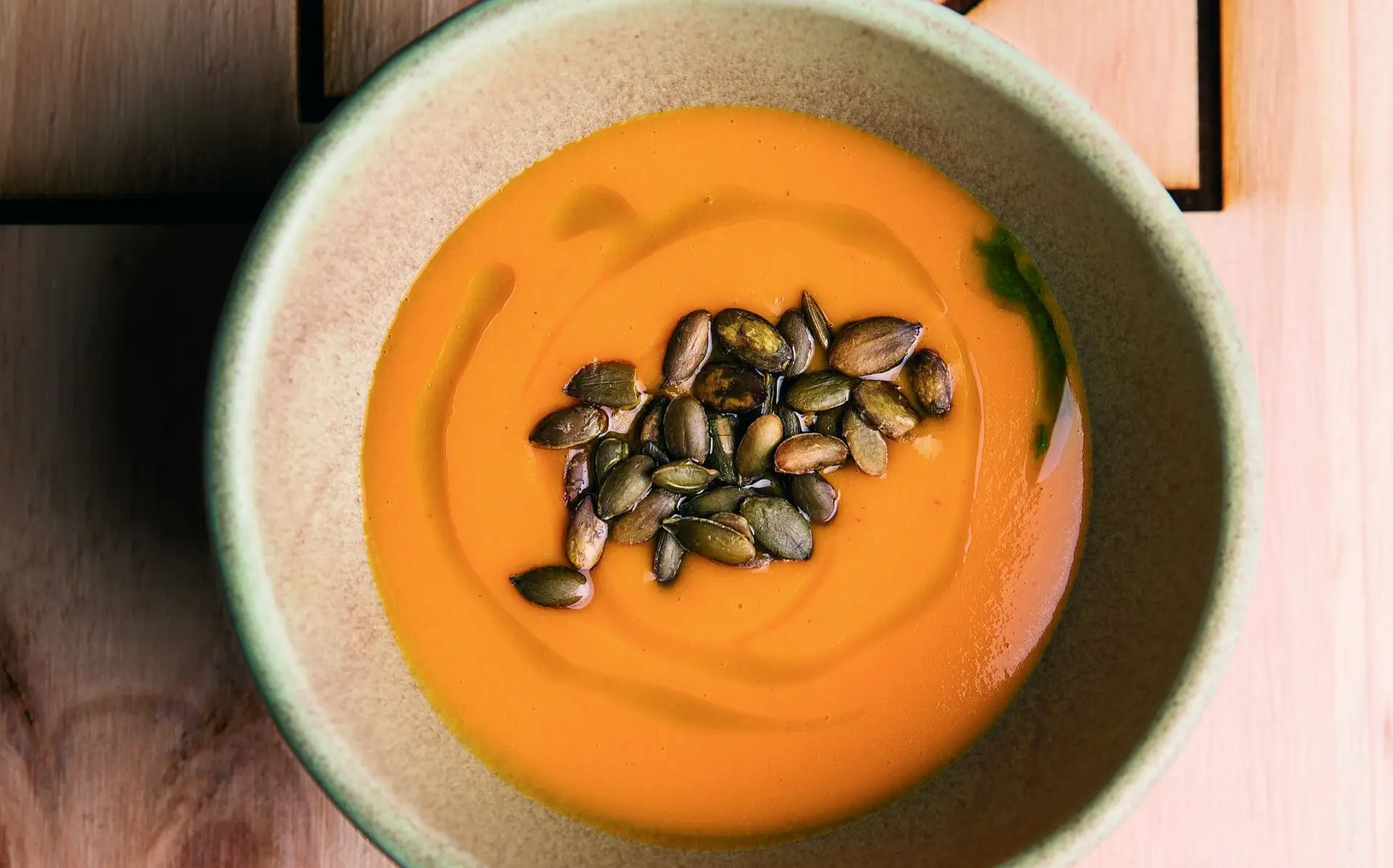Como fazer: Creme de abóbora com sementes