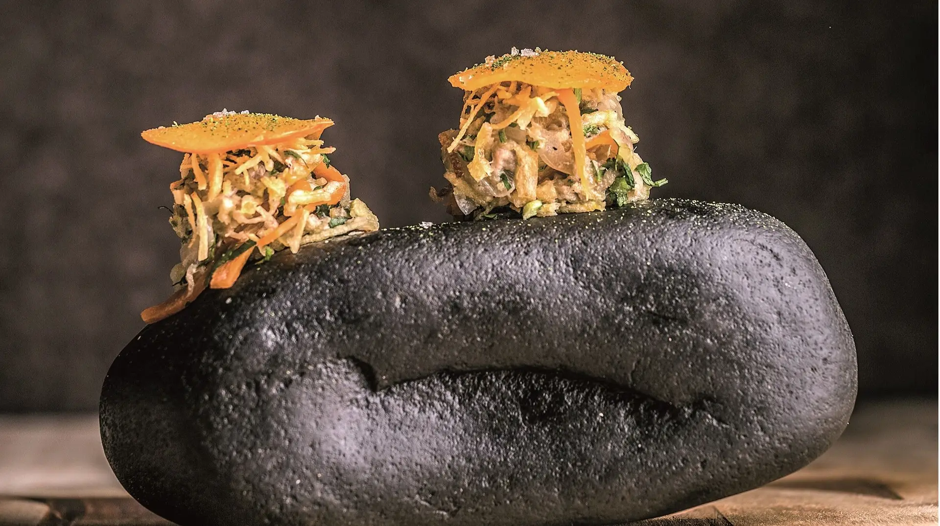 Como fazer: Escabeche de lebre, dióspiro de roer e chips de cabelo de anjo