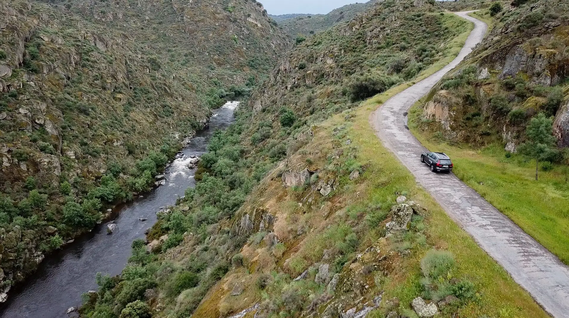 Entre a Nazaré e Arouca: Por onde andámos este mês e o que poupámos