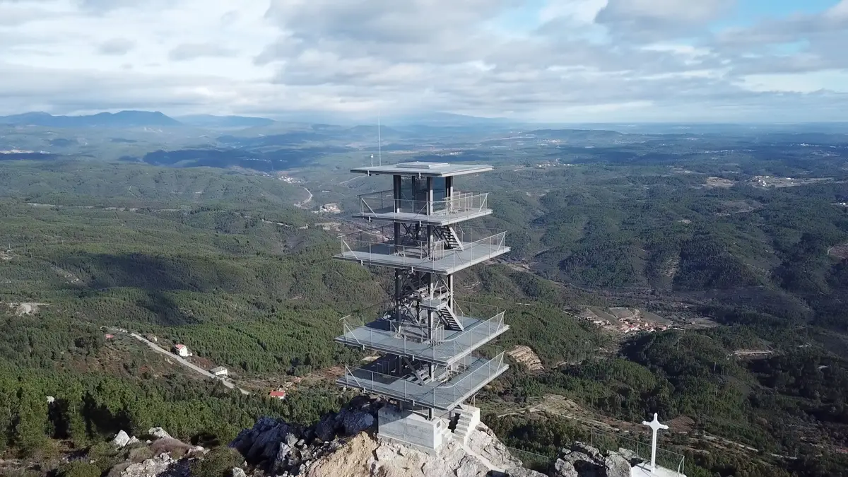 Torre de Vigia na serra das Talhadas