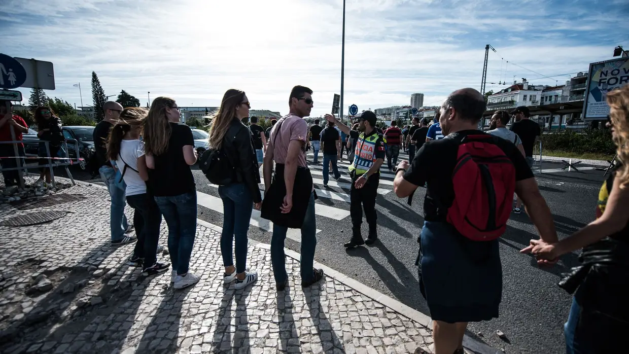 A caminho do Passeio Marítimo de Algés
