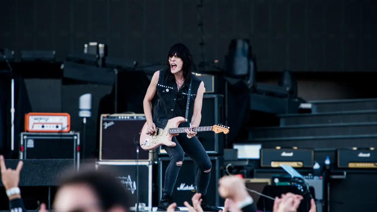 Tyler Bryant & The Shakedown