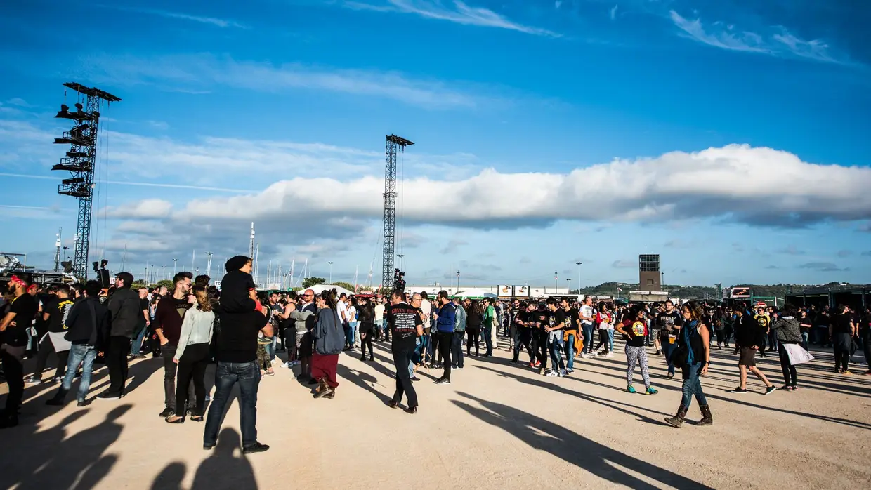 Ambiente no Passeio Marítimo de Algés