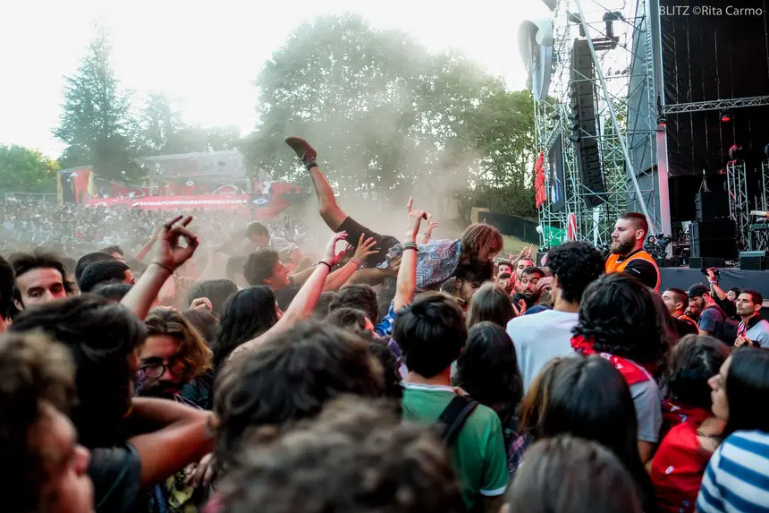 BLITZ – Tudo sobre o festival Vodafone Paredes de Coura, dos horários