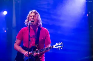 Ty Segall e os diabos vermelhos: uma imensa tareia de rock nas brumas de Paredes de Coura