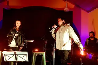 Este é o primeiro INSIDE, o programa com música ao vivo da BLITZ. Agir e Diogo Piçarra apresentam 'Até ao Fim' [VÍDEO]