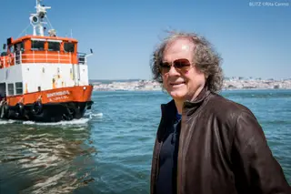 António Manuel Ribeiro: “Não cheguei aqui de cadeira de rodas nem de bengala”. Entrevista de vida com um resistente, a alma dos UHF