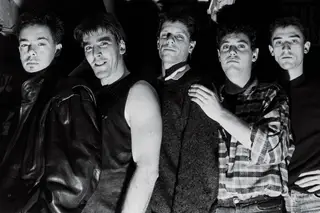 A capa da autobiografia dos Xutos & Pontapés, “À Minha Maneira”, em primeira mão