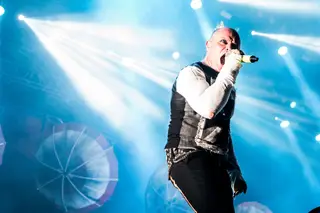De partos ao som de 'Firestarter' a antenas parabólicas: fãs recordam as melhores histórias de Keith Flint