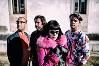 The Gift voltam a trabalhar com Brian Eno. Vem aí o “Verão”